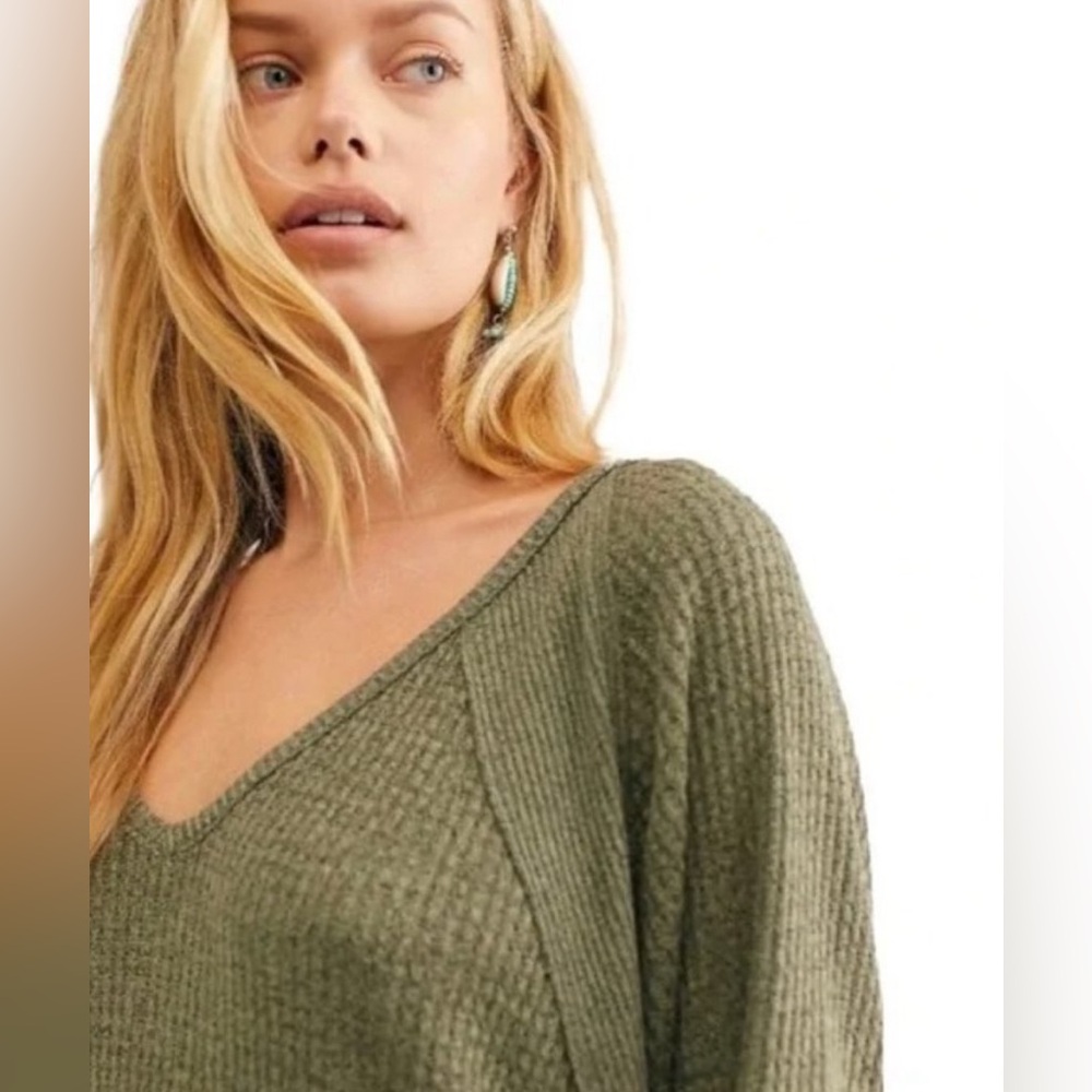 Free People Santa Clara Thermal Long Sleeve V-Neck Top Med Green Ferngully Boho - Picture 3 of 5